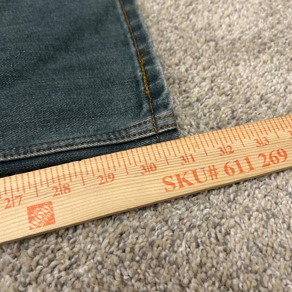 Levi's 559 Relaxed Straight Jeans 34x32 (Fits 34X31) Blue Medium Wash Denim - Picture 4 of 9